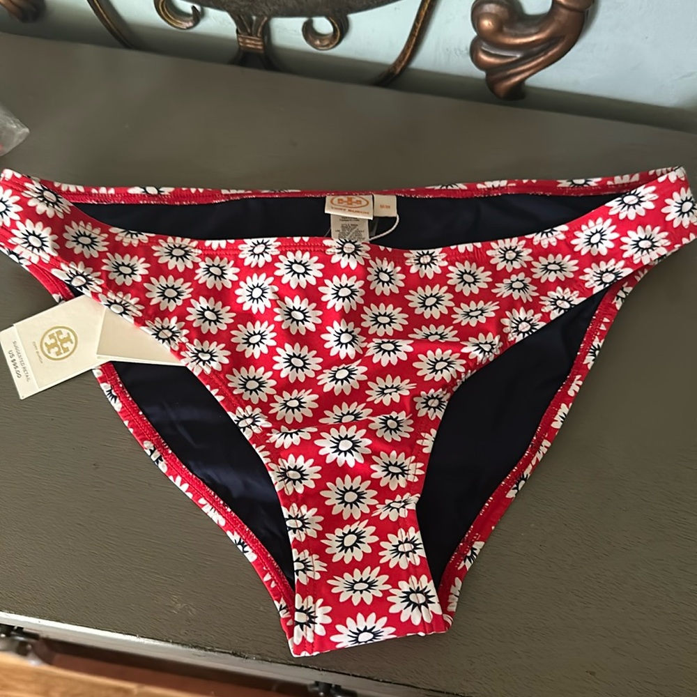 Tori Birch Nantucket red/Primrose 621 size medium bathing suit bottoms
